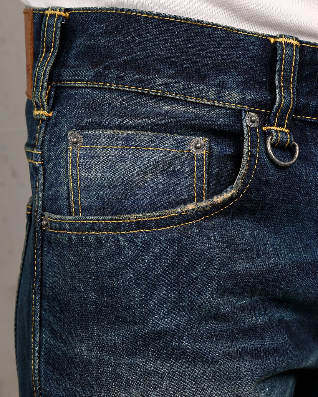 Roamer Pant Indigo 105 Pike Brothers — vintage pants, worn in context