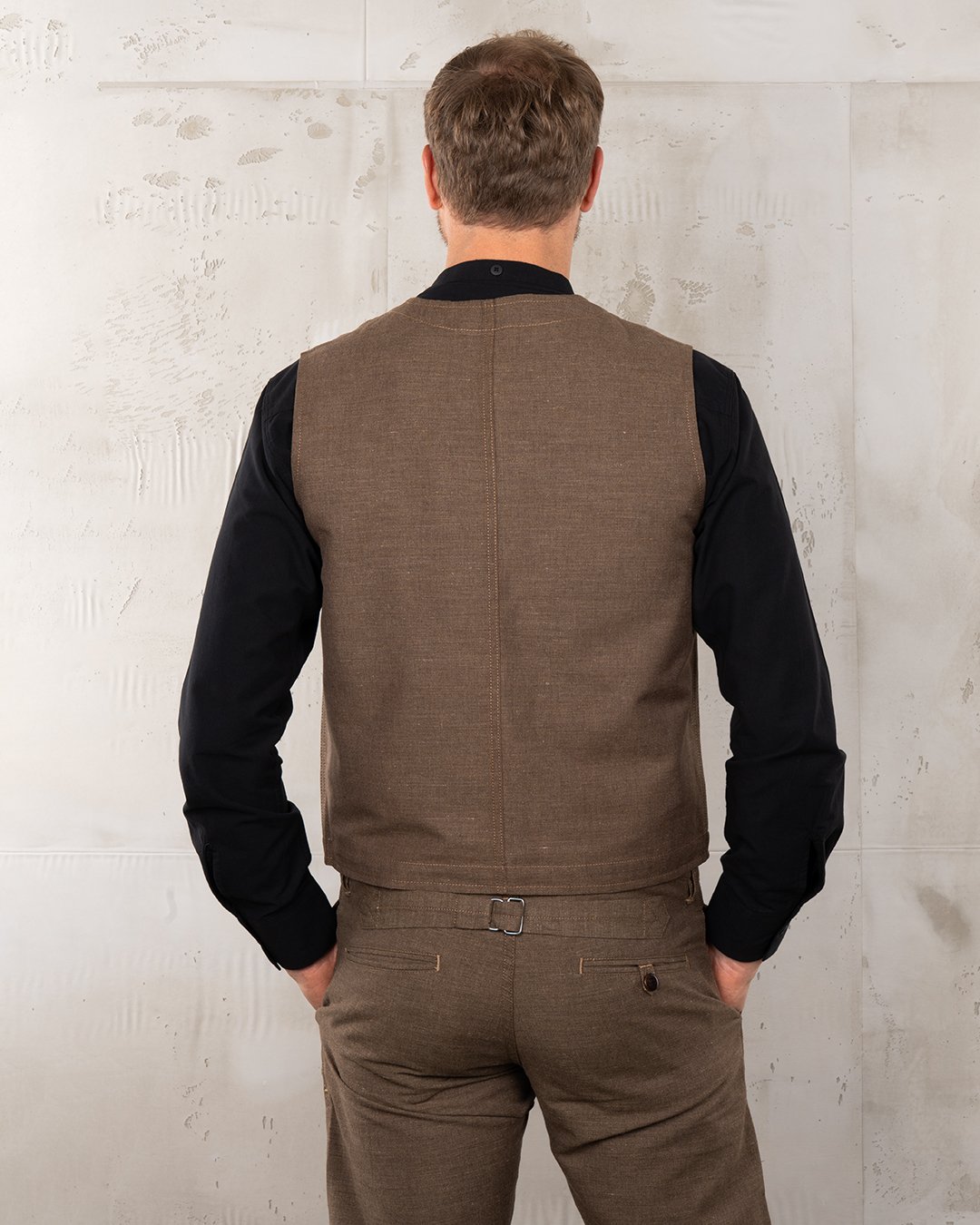 Roamer Vest Raymond Brown Pike Brothers — gilet vintage, détail des finitions