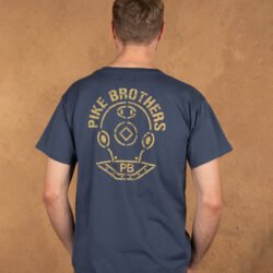 Sports Tee Scuba Blue Pike Brothers — t-shirt vintage, vue de dos Sports Tee Scuba Blue Pike Brothers — t-shirt vintage, vue de dos