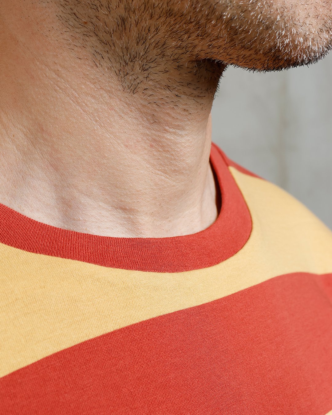 Sports Tee Ventura Orange Pike Brothers — t-shirt vintage, détail de la matière