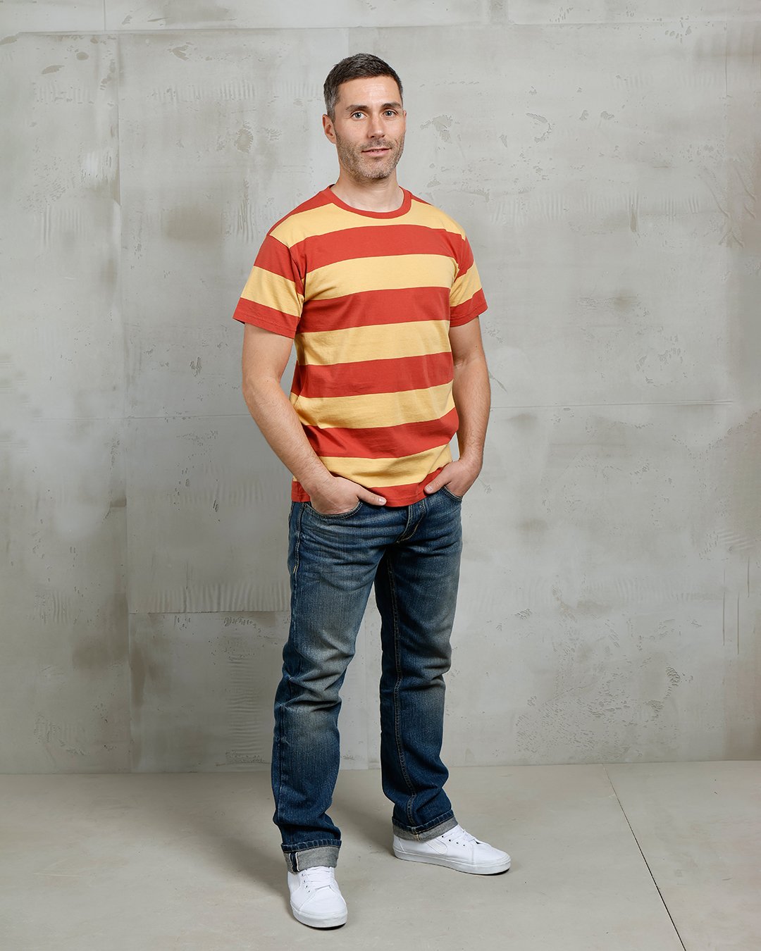 Sports Tee Ventura Orange Pike Brothers — t-shirt vintage, détail des finitions