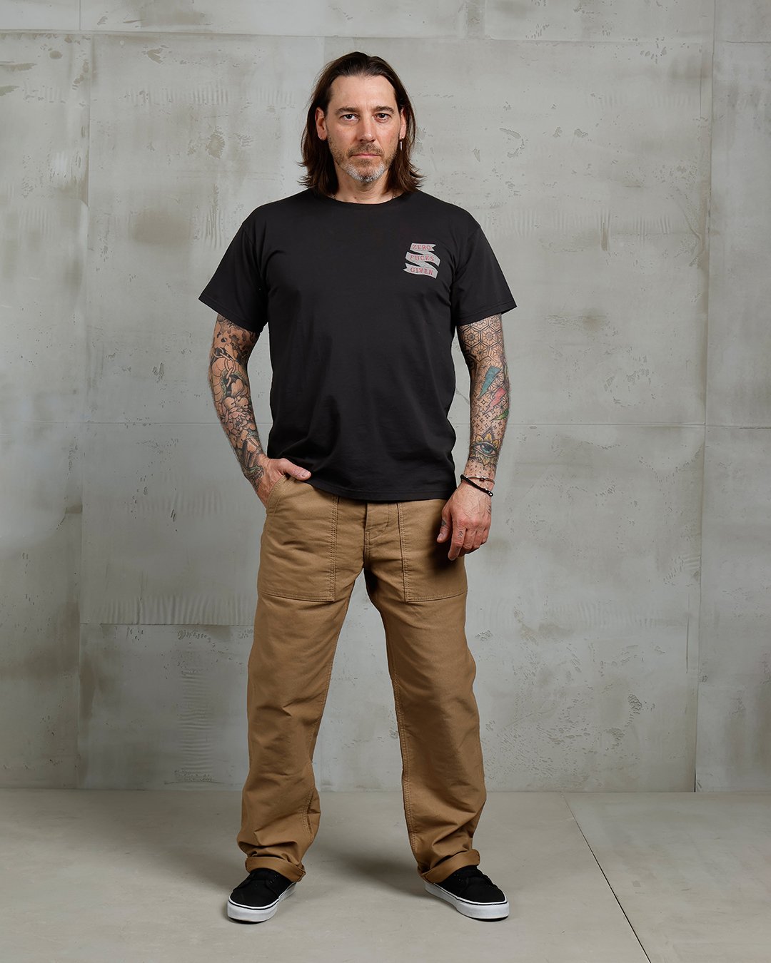 Sports Tee Zero Fucks Pike Brothers — t-shirt vintage, porté en situation