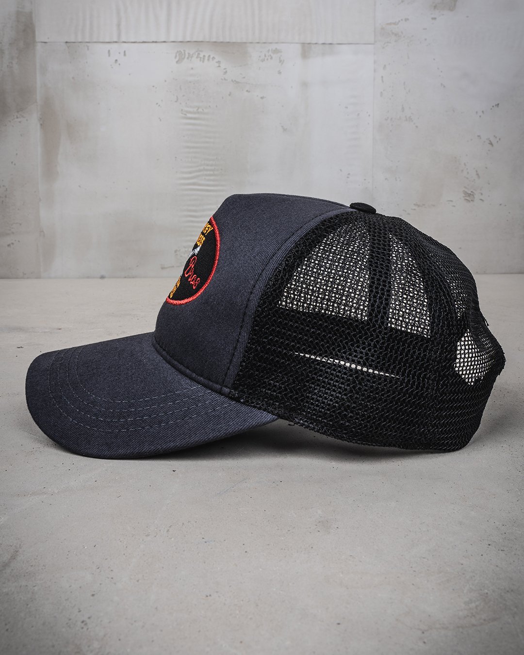 Trucker Cap No Monkey Pike Brothers — vintage cap, fabric close-up