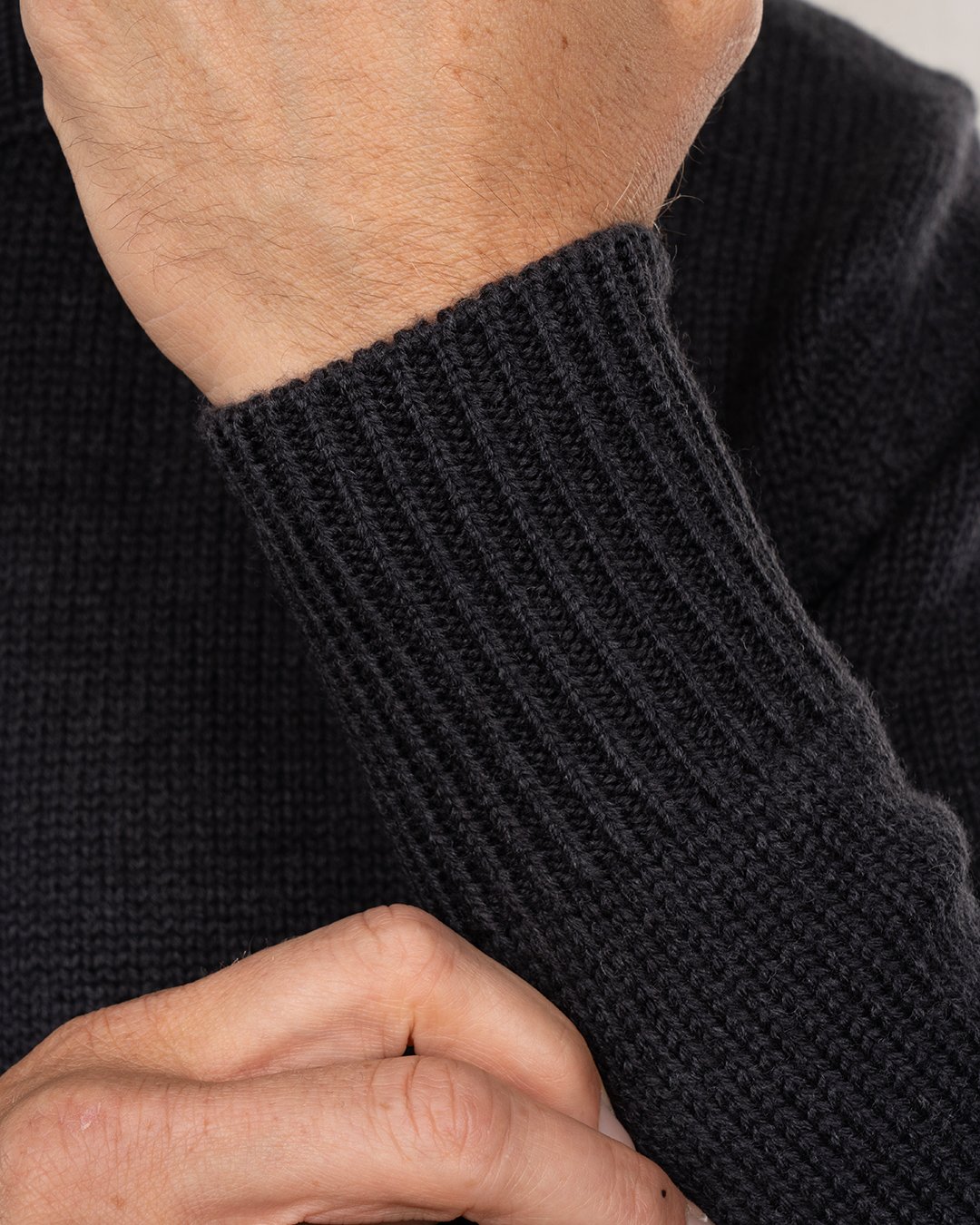 Turtle Neck Anthracite Pike Brothers — vintage accessory, top view