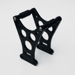 Fork brace KustomTech noir anodisé Harley Sportster et FXR Fork brace KustomTech noir anodisé vue principale sur fond neutre