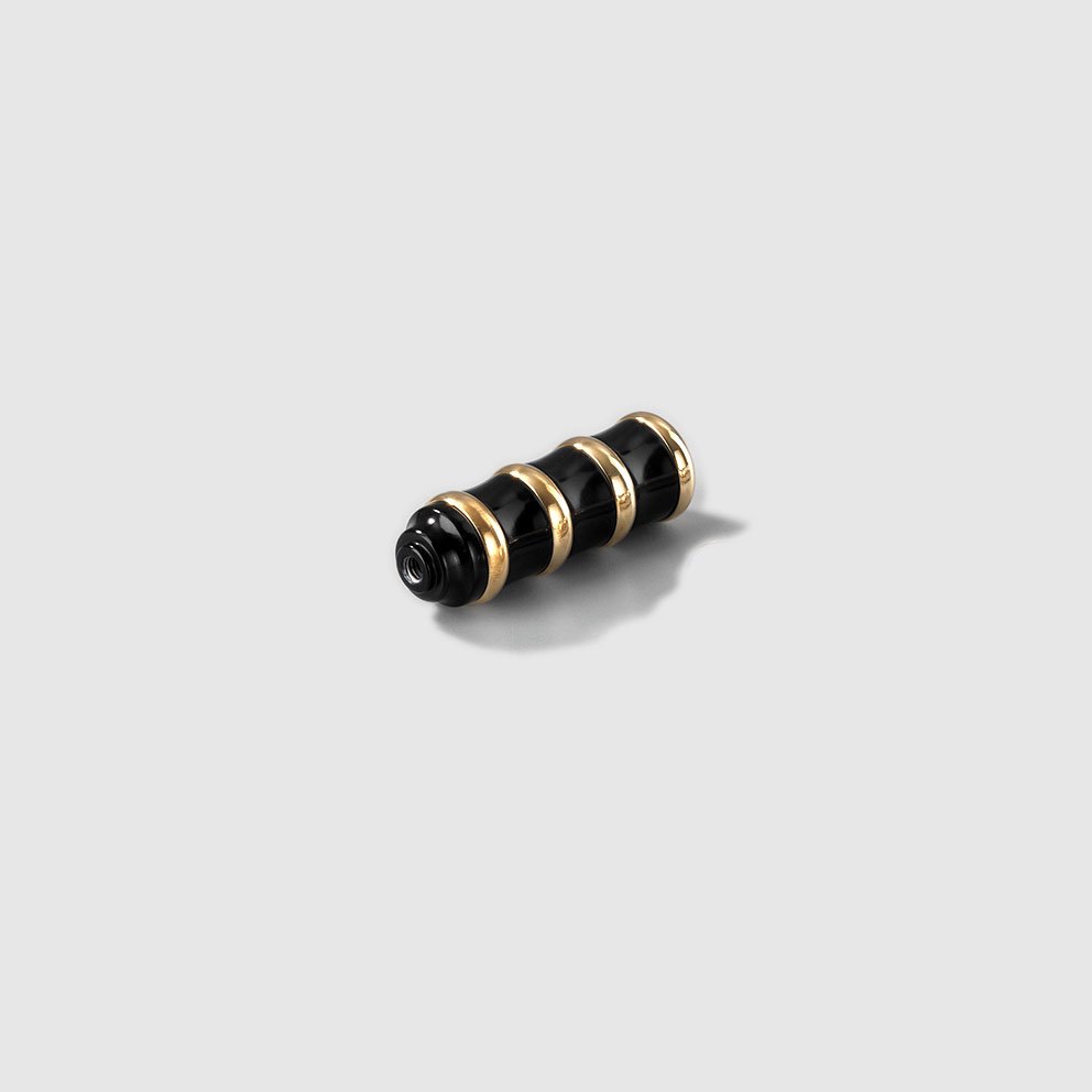 Pédale KustomTech noir anodisé Pédale KustomTech noir anodisé vue principale sur fond neutre